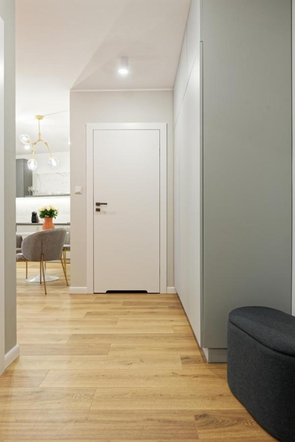 Apartament Prestige /Miejsce Parkingowe Poznań Exterior foto